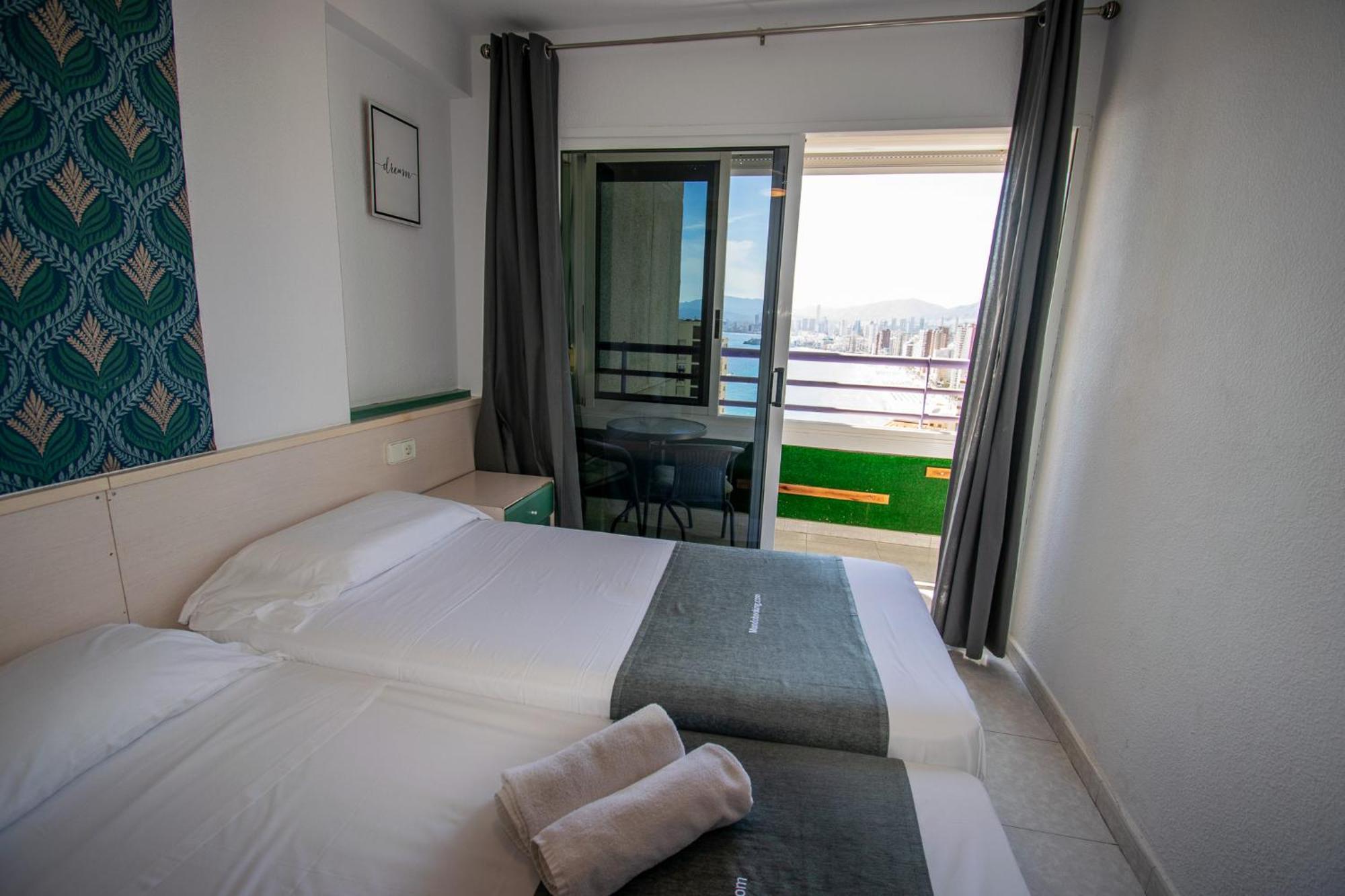 Tropicmar Familiar Levante Beach Benidorm Ngoại thất bức ảnh